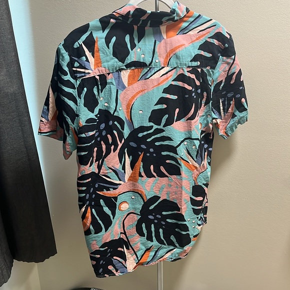 Volcom - button up - Picture 2 of 2